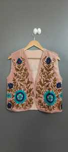 Chaleco de Terciopelo Bordado Estilo Prairie Chic, Diseño Floral, Cuello en V, Sin Mangas, Chaqueta para Mujer, Primavera, Otoño, Invierno, Diseño Hecho a Mano - Product Image 1