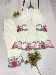 Ensemble Kurta et pantalon pour femmes, de qualité supérieure, en ivoire, brodé, travail de fil floral, tenue ethnique, manches longues, vêtements de fête, style pakistanais, deux pièces - Product Image 6