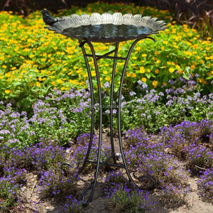 Baño para pájaros clásico de metal, recipiente de agua para jardín exterior, resistente a la oxidación, de hierro, elemento decorativo. - Product Image 5