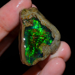 Lot de 4 pièces d'opale éthiopienne brute de qualité supérieure, 100% naturelle, huileuse, pour la création de bijoux - Product Image 2