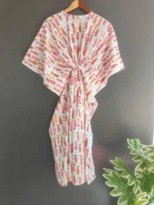 Vestido Largo Kaftan Bohemio con Estampado de Peces, Cuello en V, Corte Holgado para Mujer, Atuendo Maxi de Algodón para Vacaciones - Product Image 1