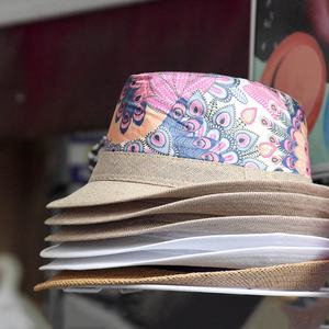 Expositor de Acrílico para Pelucas, Gorras y Sombreros, para Tiendas de Ropa - Product Image 4