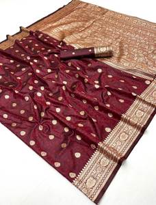 Sari en soie Banarasi douce avec un pallu riche et un travail de tissage Zari de haute qualité, sari de créateur à grande bordure avec chemisier en soie contrastant - Product Image 6