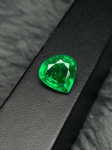 Piedra Preciosa Suelta de Esmeralda Verde Natural en Forma de Corazón para Joyería - Product Image 4