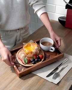 Plateaux de service en noyer noir faits à la main, petits plateaux en bois en forme de puzzle, décoration de salon, plateau décoratif pour ottoman, plateau de service en bois - Product Image 1