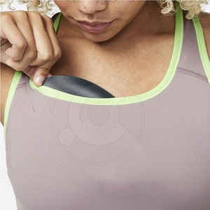 Soutien-gorge de sport confortable en tissu extensible, léger, pour la gym et l'entraînement - Product Image 4