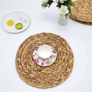 Sets de table ronds en rotin du Vietnam, résistants à la chaleur, tressés à la main, et sous-verres faits à la main - Product Image 3