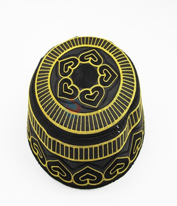 Gorro de oración musulmán tradicional bordado de algodón, suave, cómodo, transpirable, ideal para el uso diario en la Salah y la mezquita. - Product Image 5