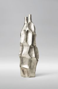 Support de vase à fleurs moderne en métal doré fait à la main pour les centres de table de mariage - Design personnalisable et respectueux de l'environnement - Product Image 5