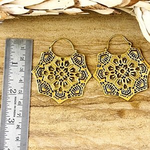 ต่างหูห้อยลายโบโฮแมนดาลาแบบชนเผ่า ทำจากทองเหลืองชุบทอง 18k และเงิน  ลายฉลุเรขาคณิต ของแท้ ขายส่ง/OEM/ODM - Product Image 6