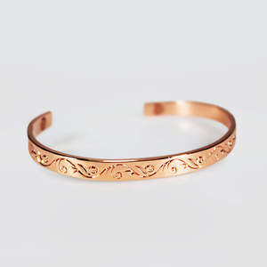 Copper Alloy Cuff Bracelet Heart Pattern Romantic Style Unisex Jewelry Antique Copper Plated <b>men</b> and women bracelet copper - Product Image 2