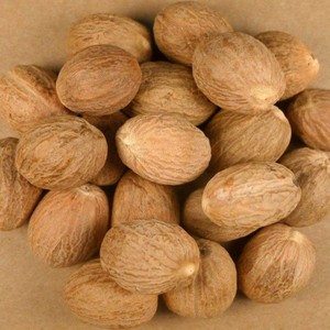 Noix de muscade naturelle de qualité export avec coque, épice unique - Product Image 6