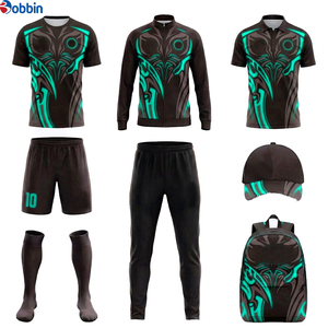 Kit de football pour hommes de qualité supérieure, uniforme de football personnalisé, maillot, short, chaussettes, survêtement pour chapeau, sac à dos, kit sublimé - Product Image 6