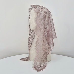 Voile de Mantilla Élégant, Romantique et Classique en Dentelle Florale Française Marron Cendré Jacquard 110cm pour Messe Catholique Qualité Coréenne Premium - Product Image 4