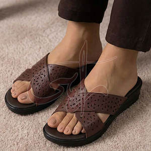 Sandalias Antideslizantes con Estampado de Moda, Servicio OEM, Diseño Moderno, Hechas en Pakistán, Gran Venta - Product Image 4