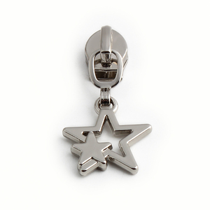 Deslizadores de Cremallera Metálicos con Diseño de Estrella Arcoíris y Cierre de Mosquetón para Bolsos, Diseño Plateado, Resistente y Moderno - Product Image 5