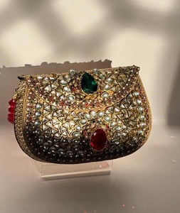 Sac à main de soirée pour femme, style indien, pochette à bandoulière, sac à main en métal Kundan - Product Image 1
