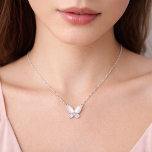 Collar con colgante de mariposa, cadena de eslabones, diseño bonito, acabado pulido minimalista para mujeres y niñas, regalo para uso diario - Product Image 4