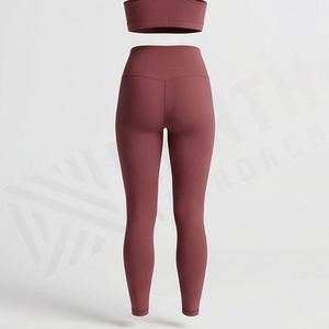 Ensemble de vêtements de yoga et de fitness deux pièces personnalisé, très élastique, antibactérien, pour femmes, short de sport uni, tenue de gym tendance, vente en gros - Product Image 2