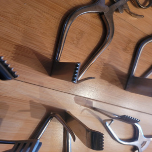 Kit Quirúrgico de Retractores para Laminectomía Ruggles Redmond Neuro Myerding, 6 Piezas Manuales, Certificado ISO13485 CE, JI-3302 Clase I, 1 Año de Garantía - Product Image 2