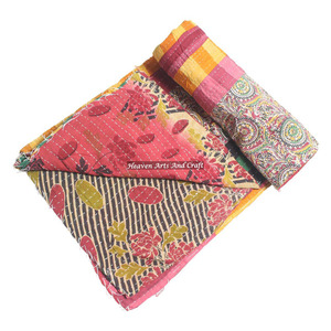 Indian <b>Handmade</b> Print Kantha <b>Quilt</b> Set Indian Reversible Hand Stitched Heavy Throw Old Sari Blanket Patch Work Heavy <b>Quilt</b> - Product Image 4
