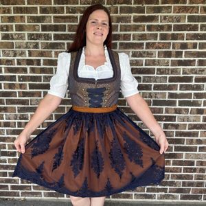 Women's Bavarian Style Dirndl <b>Dress</b> Knee-Length Satin A-Line With Floral Embroidery Square Neck Three Quarter Sleeve Vintage - Product Image 4