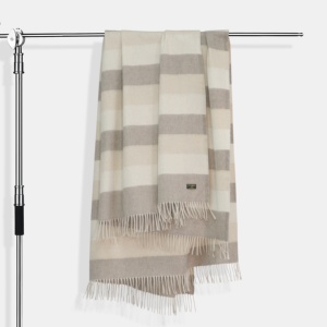 Chal Cuadrado Mongol a Cuadros 130*170cm Tono Natural Otro Material - Product Image 1