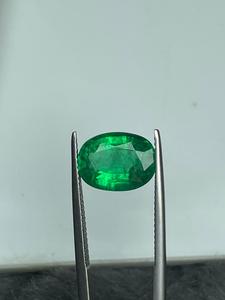 Piedra Preciosa Suelta de Esmeralda Verde Natural, Corte Ovalado, Origen ZM, para Joyería - Product Image 1