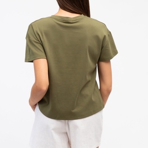 เสื้อยืดแขนสั้นคอตตอนรัดเอวแบบ100% ผ้าคอตตอนทรงปกติแบบมีโครงถักนิตติ้งแบบเรียบง่ายดีไซน์แบบคัตเอาท์ล้วนสำหรับผู้หญิง - Product Image 2