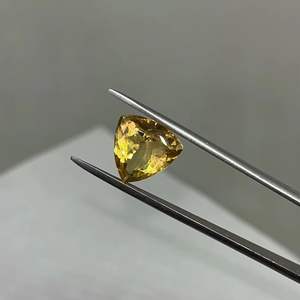Citrino Dorado Natural de 3MM, Corte Trillón, Gema Suelta de la Mejor Calidad para Joyería - Product Image 1