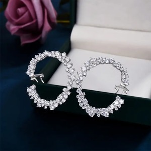Nuevos Pendientes de Aro Redondos con Moissanita Brillante 925 para Mujer, en Plata de Ley con Baño de Oro Blanco, Pendientes de Diamantes de Moissanita - Product Image 1