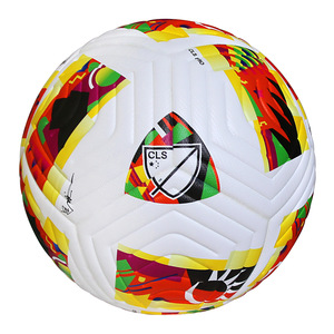 Balón de Fútbol Naranja con Patrón Azul y Amarillo, Diseño Duradero con Serigrafía para Uso en Interiores y Exteriores - Product Image 5