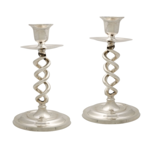 เชิงเทียนอลูมิเนียมหล่อสีเงินสำหรับตกแต่งบ้านเชิงเทียนแบบบิดสำหรับตกแต่งบ้านทำด้วยมือปรับแต่งได้ - Product Image 5