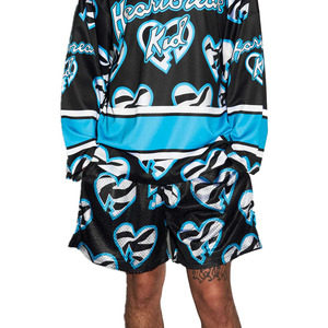 Pantalones cortos de satén estampados para hombre Heartbreak Kid, cintura media, elásticos, transpirables, estilo urbano, patrón azul y negro - Product Image 1