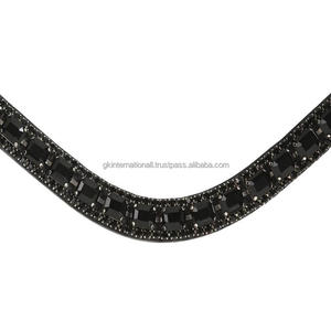 Chaîne personnalisée à trois rangées de cristaux noirs diamante bling bande décorative de front de cheval en cuir de forme incurvée profonde en plein épi - Product Image 1