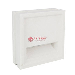 Breeze Cement Block - Baldosas de cuerpo completo fabricadas en Vietnam para decoración interior y aplicaciones en paredes, en color blanco. - Product Image 2