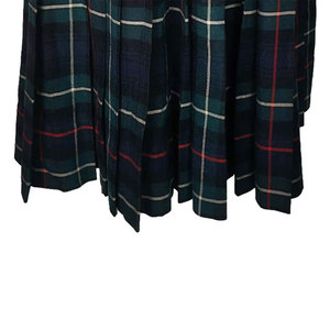 Kilt écossais élégant pour homme, plissé et ajustable, d'inspiration Highland, idéal pour les mariages, les cérémonies, les tenues décontractées et les rassemblements. - Product Image 4