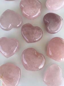Piedra de Corazón de Cuarzo Rosa, Cristal Natural Curativo, Piedra de Palma en Forma de Corazón de Aameena Agate - Product Image 5