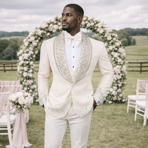 Chaqueta de esmoquin para hombre con cristales de imitación color marfil – Blazer de diseñador con solapa tipo chal y pedrería para novio y ropa de fiesta de lujo - Product Image 1