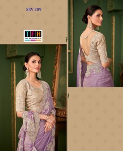 Sari de Diseñador con Bordado Elaborado, Elegante Prenda India para Mujer, Perfecta para Bodas, Fiestas y Eventos Festivos - Product Image 3