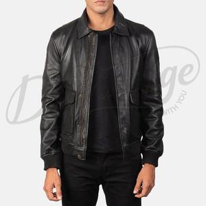 Chaqueta de Cuero al por Mayor Raven Black Nappa Aviator con Cuello de Piel Sintética Tonal y Bolsillos Cargo con Doble Solapa y Botones - Product Image 6