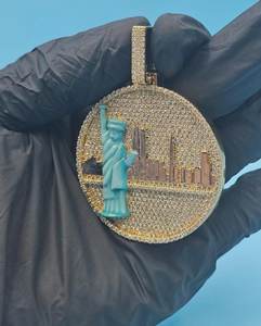 Colgante de Moissanita con Diseño de Estatua de la Libertad, Chapado en Oro de 18K, Redondo, Estilo Hip Hop, Joyería de Lujo Unisex - Product Image 5