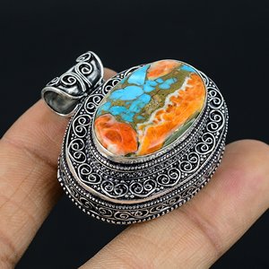 Pendentif bohème fait main en argent plaqué avec pierre précieuse naturelle d'huître barbelée, 1,6 pouce - Product Image 1