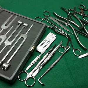 Juego de 30 Instrumentos Quirúrgicos Veterinarios para Otorrinolaringología, Kit de Cirugía de Diagnóstico de Acero Inoxidable, Fabricante OEM, Aprobado por CE - Product Image 1