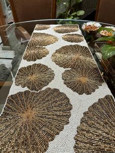 Camino de Mesa Bordado con Patrón Floral Marrón, Decoración Moderna para el Hogar, Lavable - Product Image 3