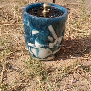 Brûleur d'encens Bakhoor en résine moderne artisanal, cadeau arabe élégant pour les festivals du Ramadan et de l'Aïd - Product Image 1