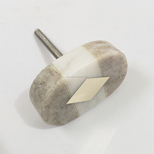 Pierre naturelle terreuse avec poignées de porte en bois Boutons d'armoire artisanaux de qualité supérieure pour la maison, le bureau et les meubles élégants - Product Image 3