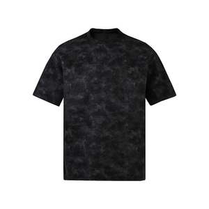 เสื้อยืดแขนสั้นผู้ชายทรงปกติ ลายมัดย้อม คอกลม สีพื้น ผ้าคอตตอนเจอร์ซีย์ ระบายอากาศได้ดี น้ำหนัก 300 กรัม โลโก้ด้านหน้า - Product Image 3
