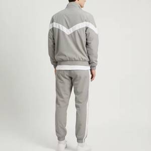 Chándal para hombre con bloques de color granate y blanco, con capucha y cremallera completa, cortavientos, estilo urbano, para correr, de ajuste holgado, para otoño - Product Image 4