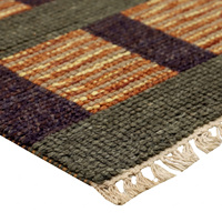 Tapis en laine moderne à carreaux vert olive, marron et beige, texturé, motif géométrique, avec franges, écologique, pour salon et hôtel